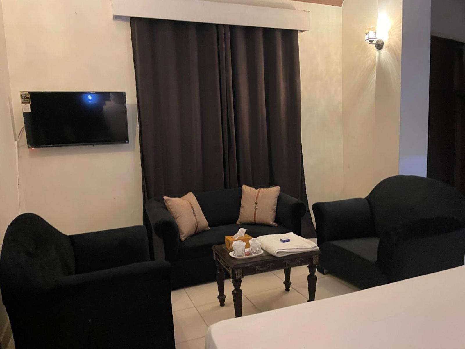 לאהור Country Club Motel מראה חיצוני תמונה